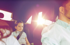 ep archivo   familia en un coche