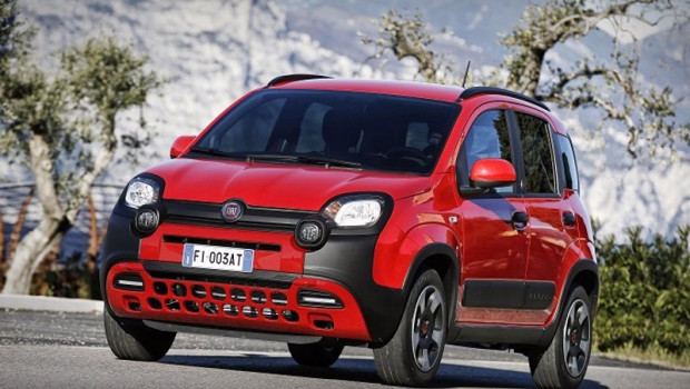 ep archivo   fiat panda red