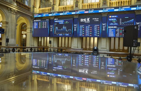 ep archivo paneles informativos en el palacio de la bolsa de madrid a 3 de febrero de 2026 en ep archivo paneles informativos en el palacio de la bolsa de madrid a 3 de febrero de 2026 en