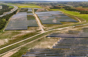 ep archivo   zelestra cierra cuatro nuevos acuerdos de energia renovable con meta para centros de