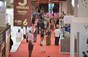 ep asistentes a la segunda jornada de la xi feria del vino fenavin