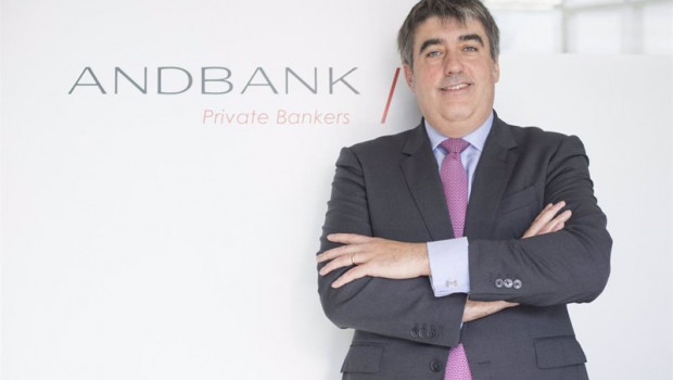 ep carlos aso en las oficinas de andbank