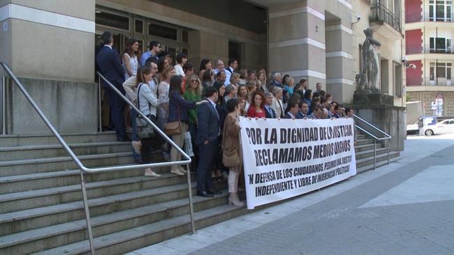 Concentración de jueces y fiscales en el TSJPV | EUROPA PRESS - Archivo ep concentracionjuecesfiscalestsjpv