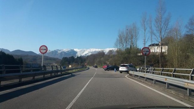 ep cruce centro medico oviedo carreteras asturianas trafico vehiculos