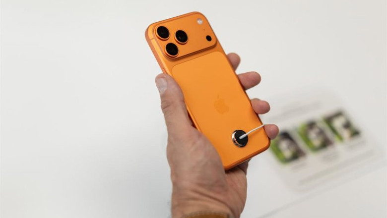 Detalle de un iPhone 17. | Alejandro Martínez Vélez - Europa Press ep detalle de un iphone 17 durante el lanzamiento de los nuevos productos de apple en el apple store