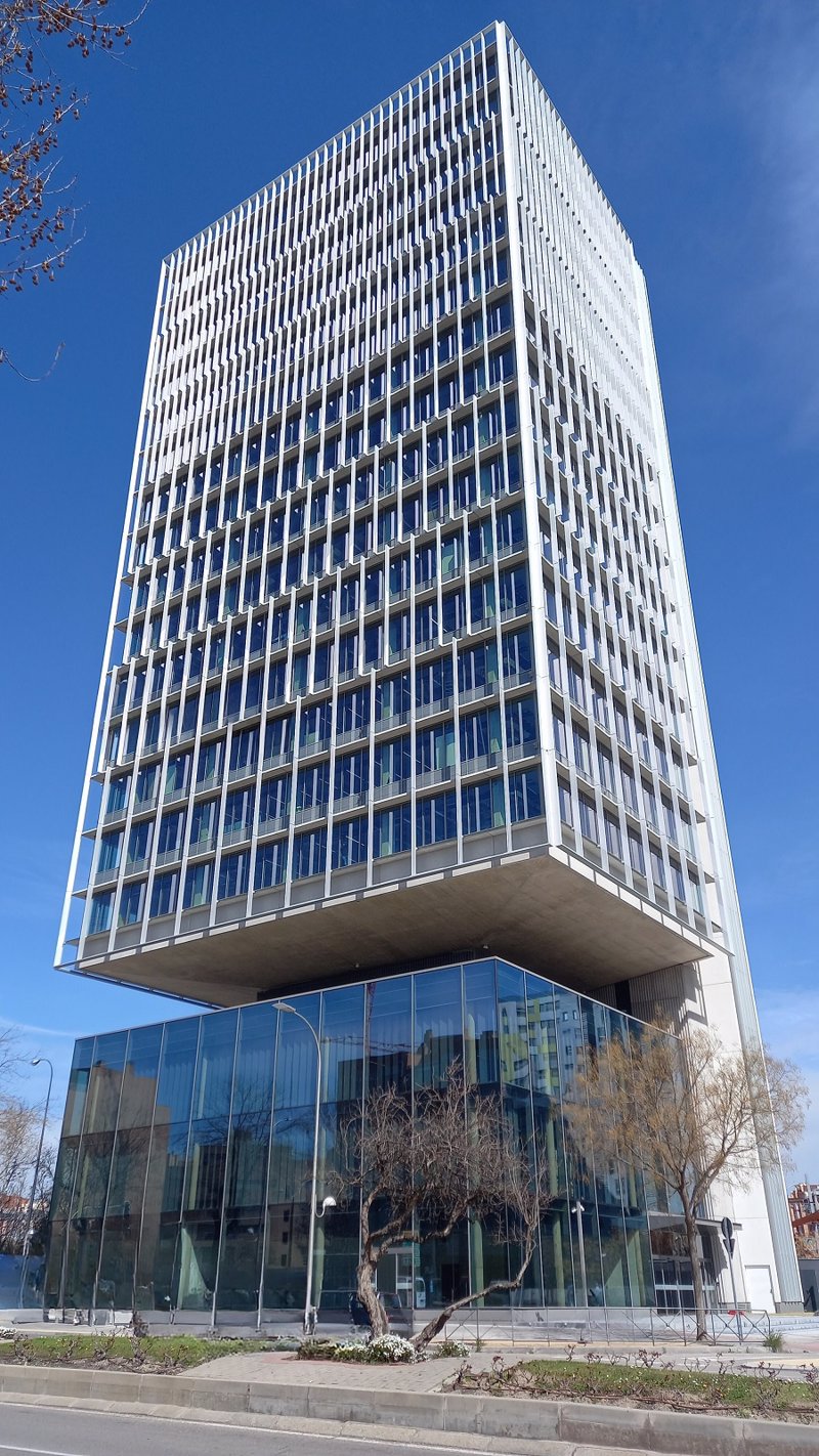 Catalana Occidente compra a Colonial un nuevo edificio de oficinas en Madrid