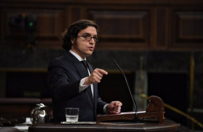 ep el diputado de vox jose maria figaredo interviene durante una sesion plenaria en el congreso de