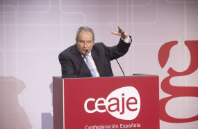 ep el ministro de industria y comercio jordi hereu i boher en su primer acto publico desde