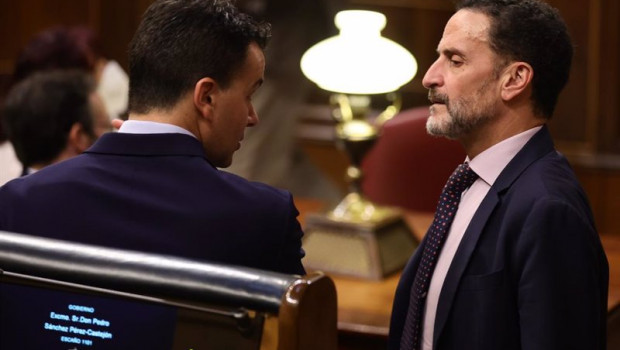 ep el portavoz del psoe en el congreso hector gomez i y el vicesecretario general de ciudadanos