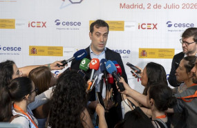 ep el vicepresidente primero y ministro de economia comercio y empresa carlos cuerpo atiende a los ep el vicepresidente primero y ministro de economia comercio y empresa carlos cuerpo atiende a los