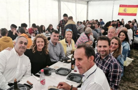 ep la portavoz del pp en la junta teresa mallada con el presidente y portavoz del pp en cangas del