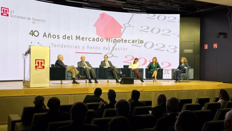 ep mesa de debate de la jornada 40 anos del mercado hipotecario retos y tendencias del sector ep mesa de debate de la jornada 40 anos del mercado hipotecario retos y tendencias del sector