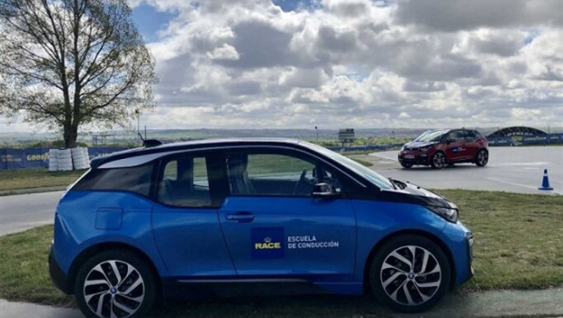 ep modelo bmw i3la escuela raceconduccion