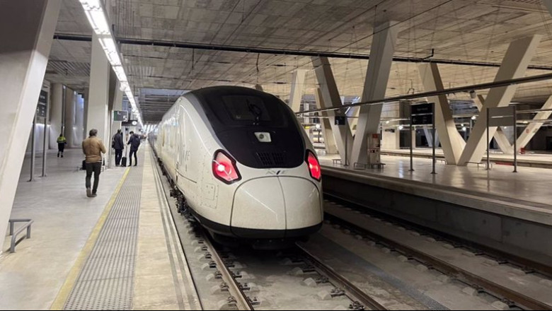 ep renfe simula viajes comerciales con los nuevos trenes s106 avril antes de su estreno en asturias ep renfe simula viajes comerciales con los nuevos trenes s106 avril antes de su estreno en asturias