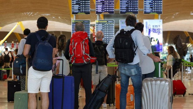 ep varias personas en el aeropuerto adolfo suarez madrid barajas 20240814101403