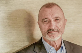 ep arturo perez-reverte durante una entrevista para europa press en la que ha presentado su novela