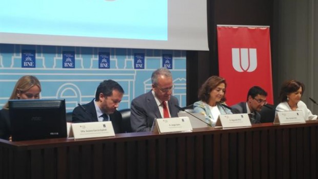 ep crue presentainforme la universidad espanolacifras 20152016