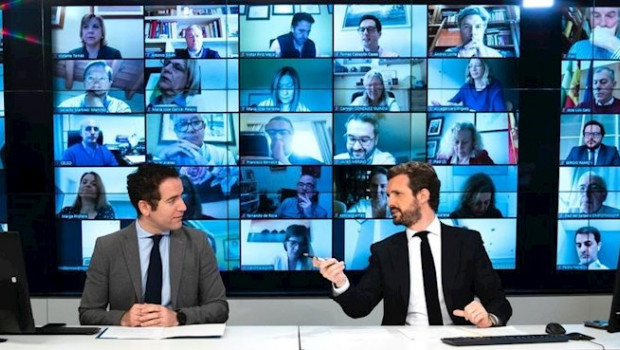 ep el lider del pp pablo casado junto al secretario general del partido teodoro garcia egea en la