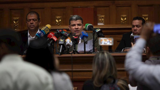 ep el presidente de la asamblea nacional de venezuela luis parra