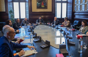 ep el presidente del parlamento catalan roger torrent centro durante la reunion de la mesa del