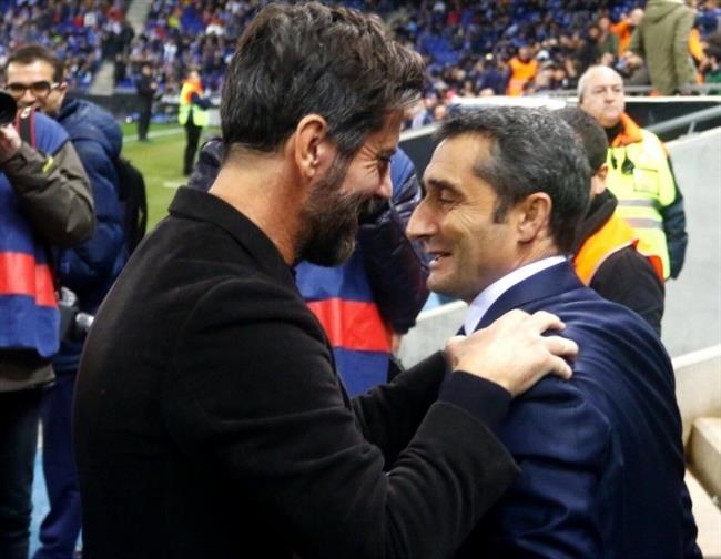 Ernesto Valverde y Quique Sánchez Flores se saludan | LALIGA ep ernesto valverdequique sanchez floressaludan