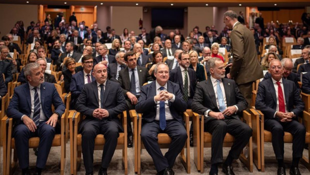 ep i d el alcalde de barcelona jaume collboni el delegado del gobierno en cataluna carlos prieto el