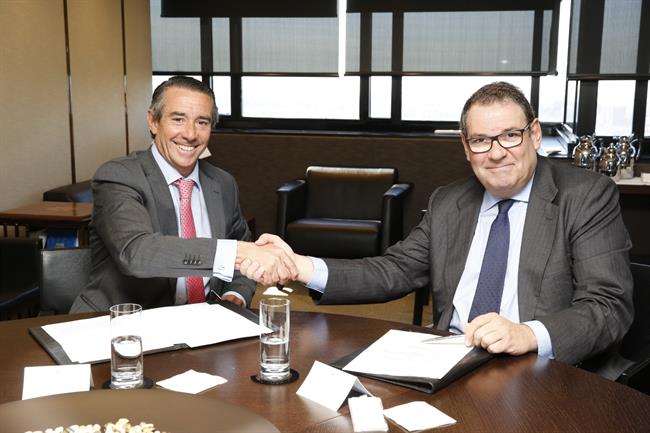 J.A.Alcaraz (CaixaBank) y J.Molas (Cehat) | JORDI NIEVA/CAIXABANK ep jaalcaraz caixabank y jmolas cehat