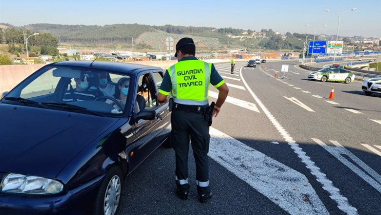 ep la guardia civil intercepta a un conductor ebrio en la ap-9 en fene a coruna