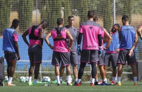 ep muniz hablasus jugadores duranteentrenamiento