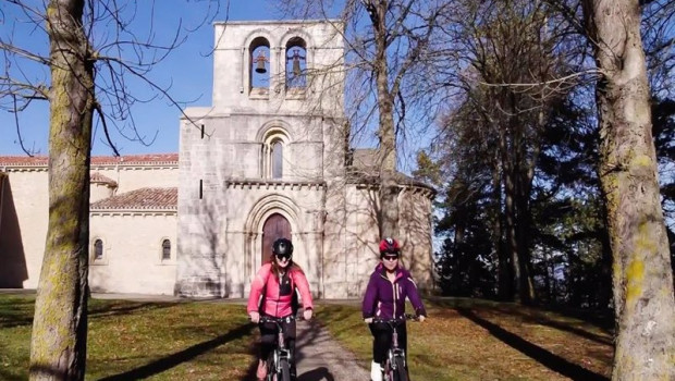 ep paradores incorpora el cicloturismo dentro de las experiencias personalizadas para sus clientes