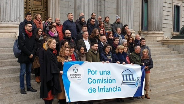 ep plataforma de infancia junto a representantes de los grupos parlamentarios piden en el congreso