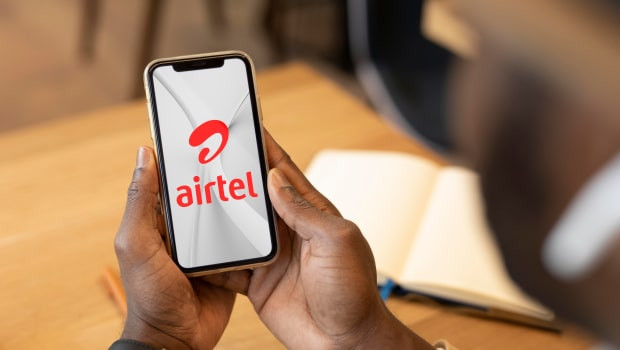 dl airtel africa telecoms telecommunications mobile cellular broadband 5g logo website ftse 250 min