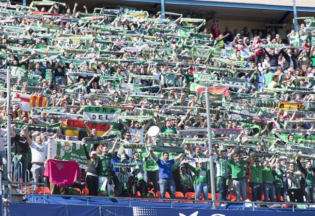 Afición del Betis desplazada al Vicente Calderón | EUROPA PRESS ep aficionbetis desplazadavicente calderon