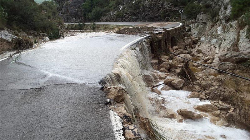 ep carretera inundada en moixent