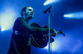 ep el cantante de editors tom smith durante un concierto en el wizink center de madrid espana el 17