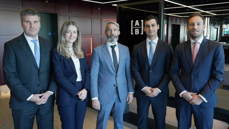 ep el equipo gestor dirigido por thorsten winkelmann y en el que tambien se integran robert hofmann ep el equipo gestor dirigido por thorsten winkelmann y en el que tambien se integran robert hofmann