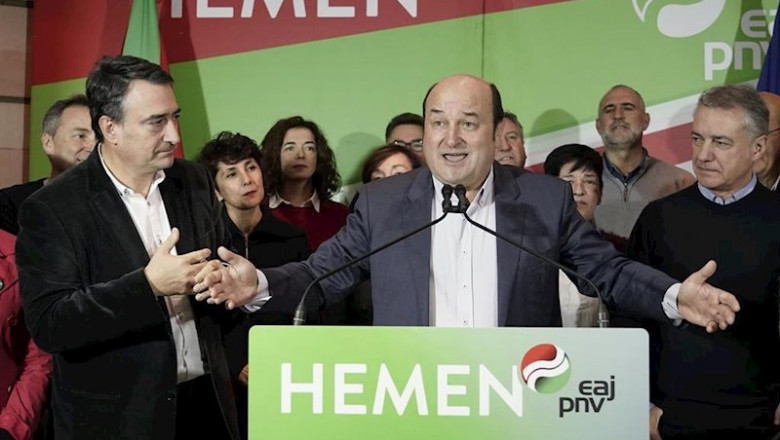 El presidente del PNV, Andoni Ortuzar, junto al lehendakari Iñigo Urkullu y el diputado Aitor Esteban. | H.Bilbao - Europa Press ep el presidente del pnv andoni ortuzar junto al lehendakari inigo urkullu y el diputado aitor