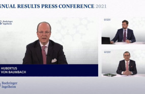 ep el presidente y ceo de boehringer ingelheim hubertus von baumbach y el miembro del comite