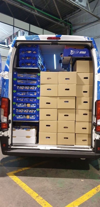 ep furgoneta con productos bimbo