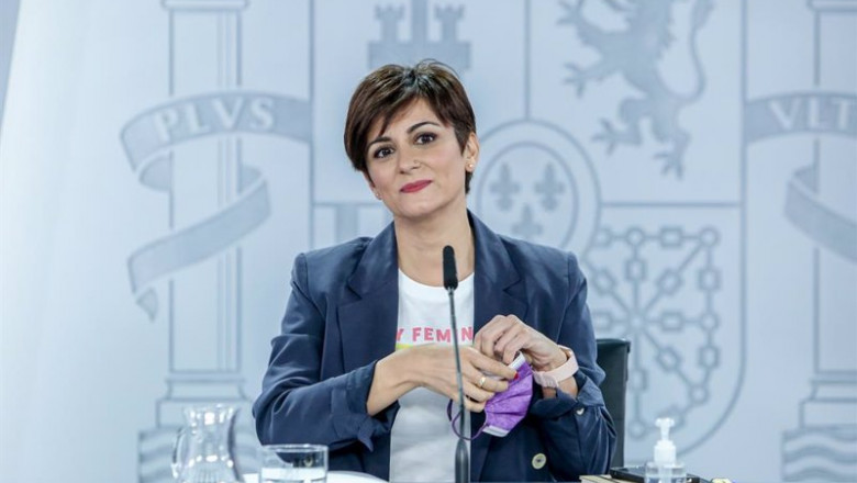 La ministra Portavoz, Isabel Rodríguez, a su llegada a una comparecencia tras el Consejo de Ministros en Moncloa, a 8 de marzo de 2022, en Madrid (España). | EUROPA PRESS/R.Rubio.POOL - Europa Press ep la ministra portavoz isabel rodriguez a su llegada a una comparecencia tras el consejo de