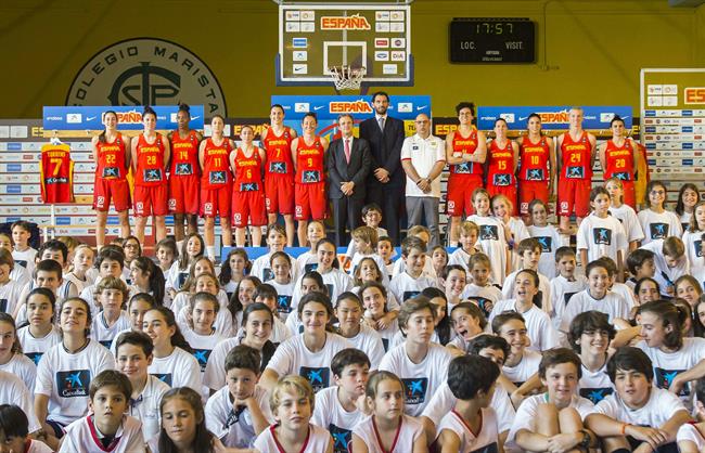 ep la seleccion espanola femeninabaloncestode jugareurobasket