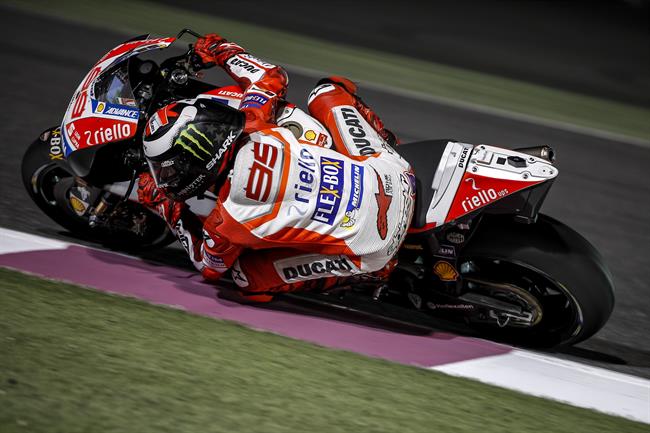 El piloto español de MotoGP Jorge Lorenzo | WWW.DUCATIPRESS.COM ep piloto espanolmotogp jorge lorenzo