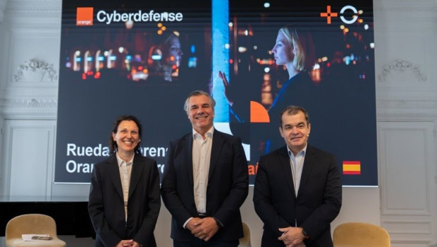 ep sara puigvert vicepresidenta ejecutiva de orange cyberdefense german lopez director general de