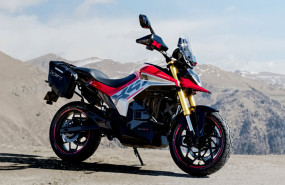 ep ultraviolette presenta la nueva x 47 crossover la primera moto del mundo con radar integrado de