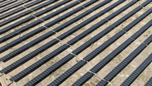 ep x elio construira su primer proyecto hibrido de solar y almacenamiento en australia