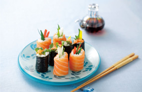 108 norwegian salmon sushi rolls takashi okuzumi 20250612124116 