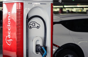 ep archivo   acciona y nissan ofrecen 5000 kwh gratuitos a los nuevos clientes de vehiculos