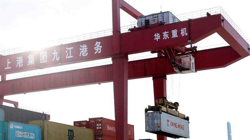 Las exportaciones chinas se disparan en junio y las bolsas de Asia cierran mixtas