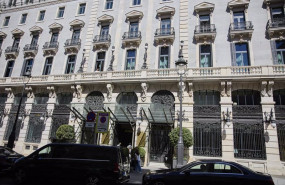ep archivo   vista exterior del hotel de lujo four seasons a 26 de junio de 2022 en madrid espana