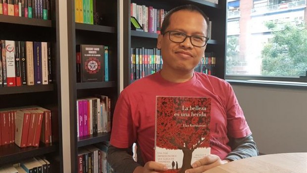 ep eka kurniawan autor de la bellezauna herida
